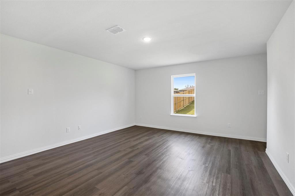 406 E Munson Street Property Photo 6