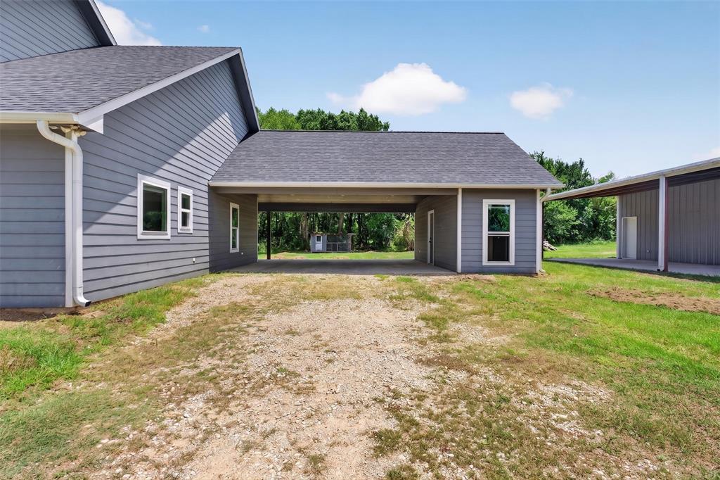 1094 County Road 2389 Property Photo 21
