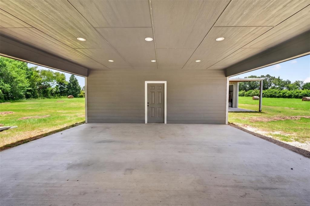 1094 County Road 2389 Property Photo 22