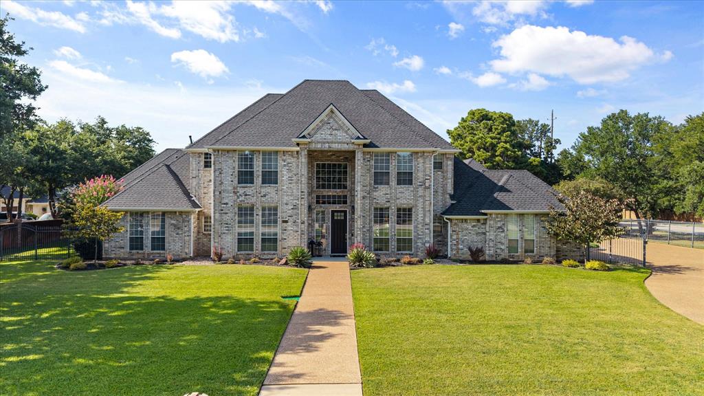 1133 Wales Drive Property Photo 3