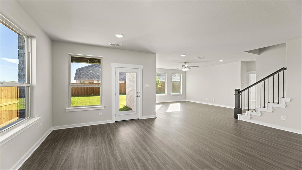 6908 Lincoln Pin Way Property Photo 8