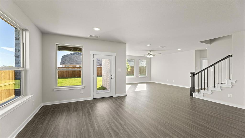 6908 Lincoln Pin Way Property Photo 9