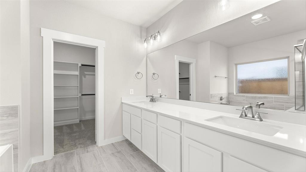 6908 Lincoln Pin Way Property Photo 18