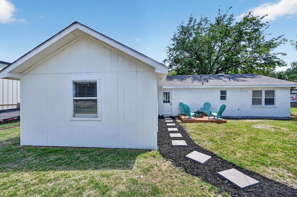1624 E Lake Drive Property Photo 10