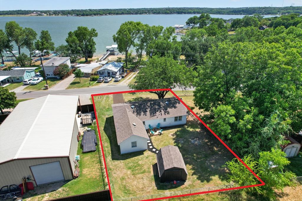 1624 E Lake Drive Property Photo 18