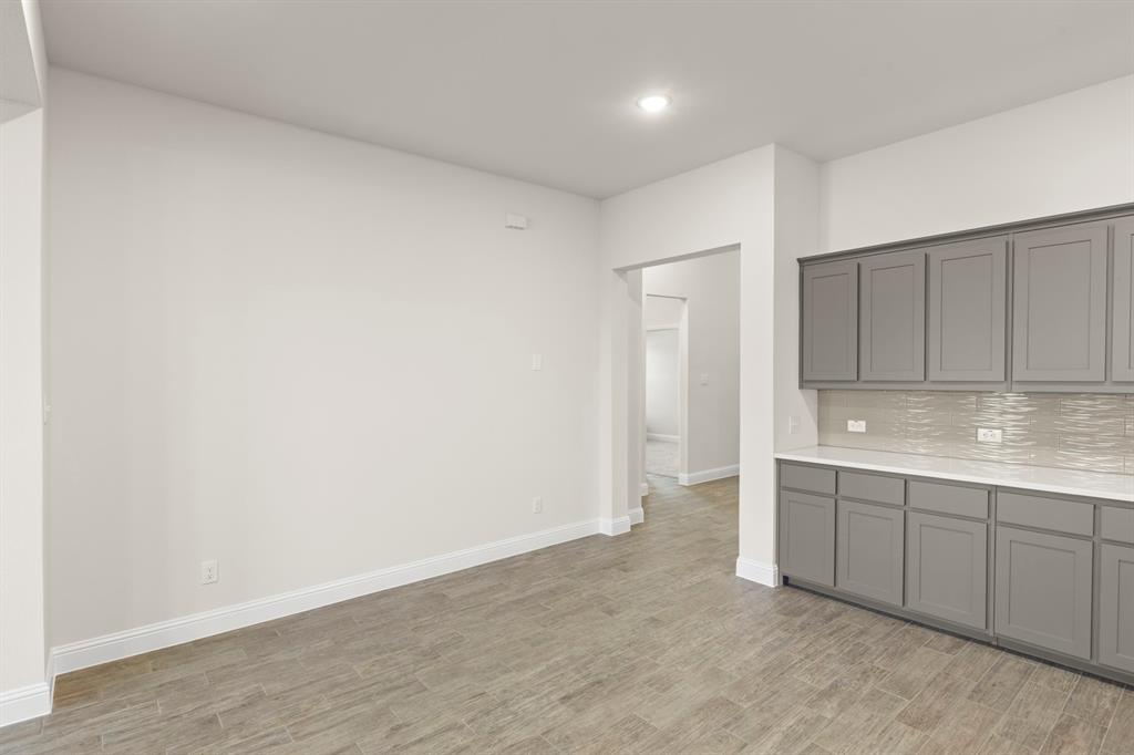 117 Meadow Road Property Photo 6