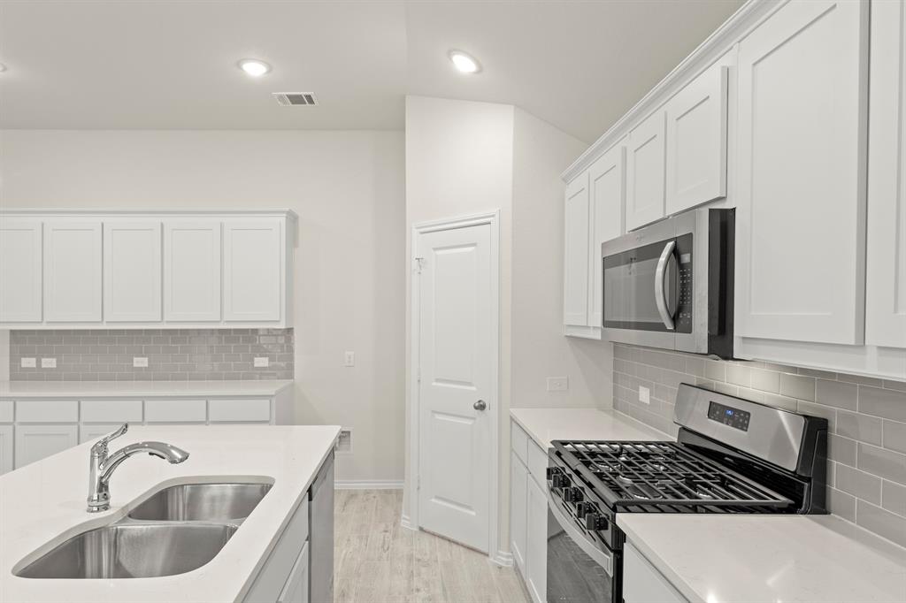 1704 Quapaw Trail Property Photo 7