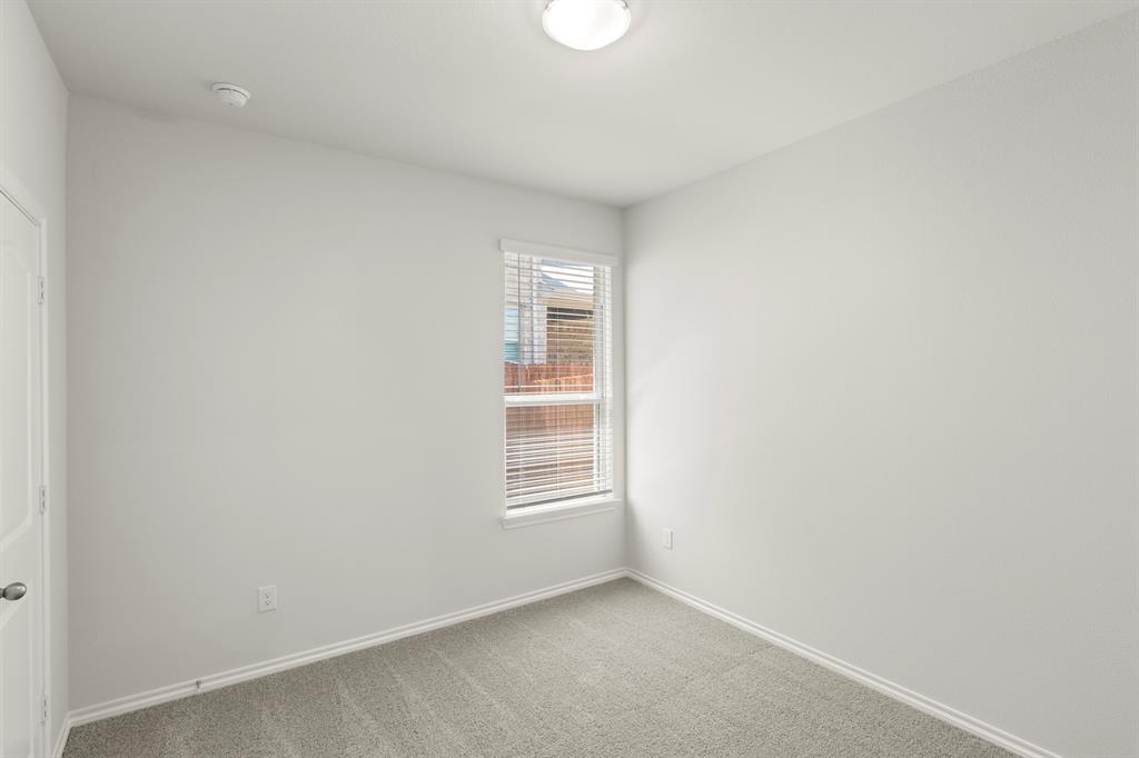 2521 Russell Way Property Photo 21