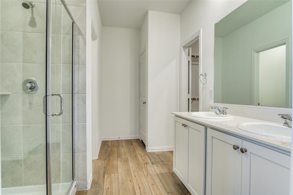 1228 Almond Road Property Photo 6