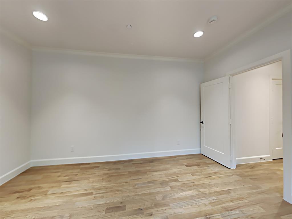 4417 Emerson Avenue Property Photo 7