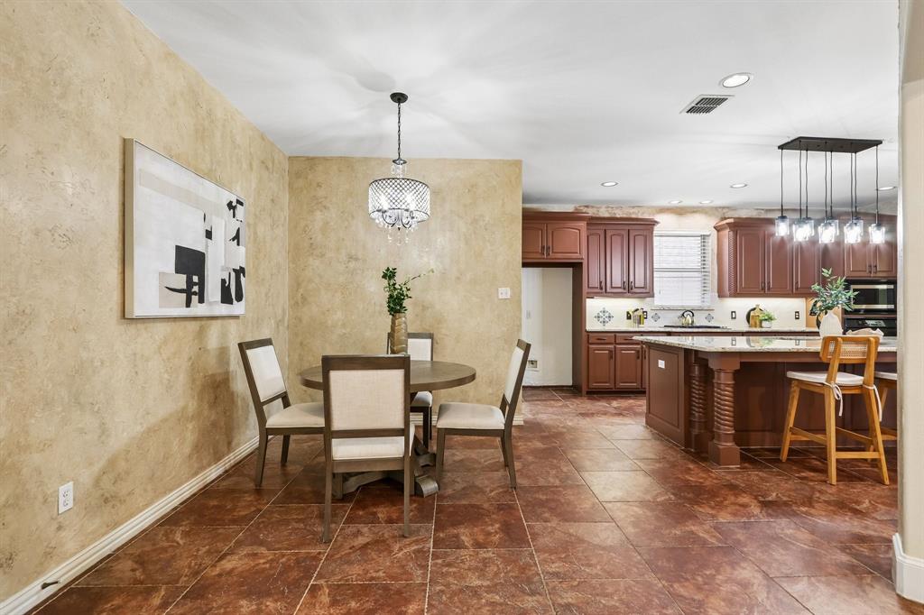 2027 Stonemont Court Property Photo 9