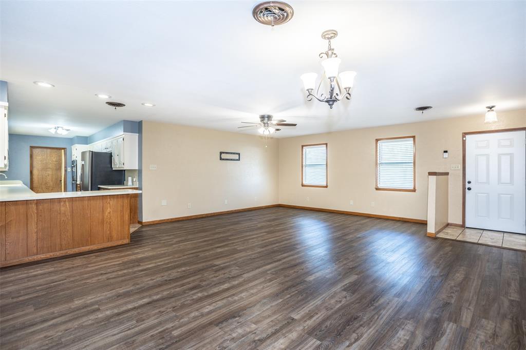 6989 W Fm 922 Property Photo 6