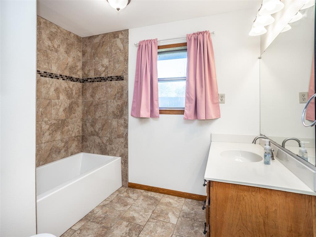 6989 W Fm 922 Property Photo 16