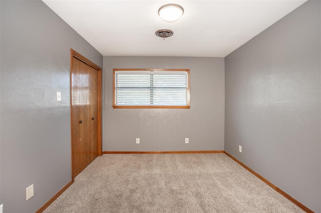 6989 W Fm 922 Property Photo 18