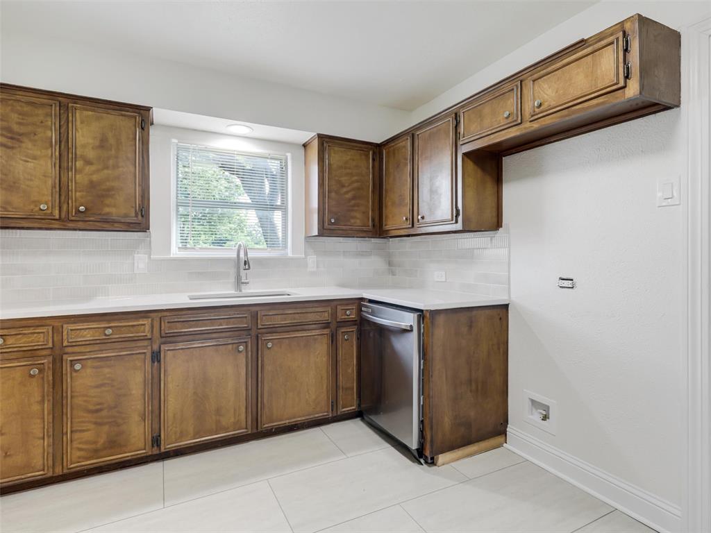 1502 Resistol Road Property Photo 11