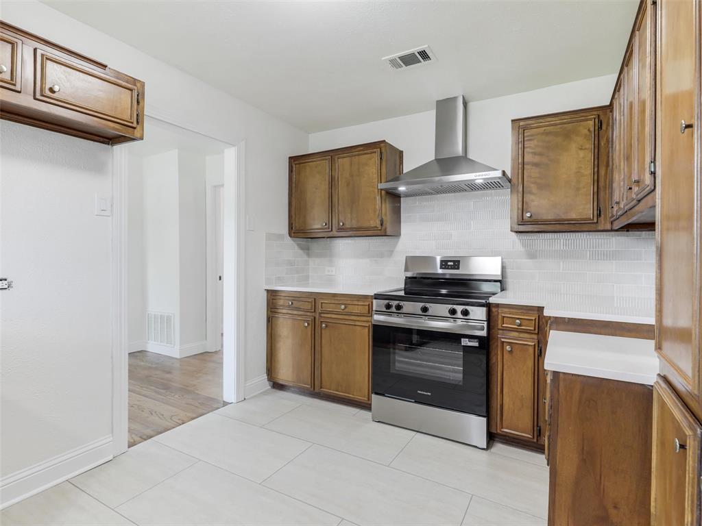 1502 Resistol Road Property Photo 13