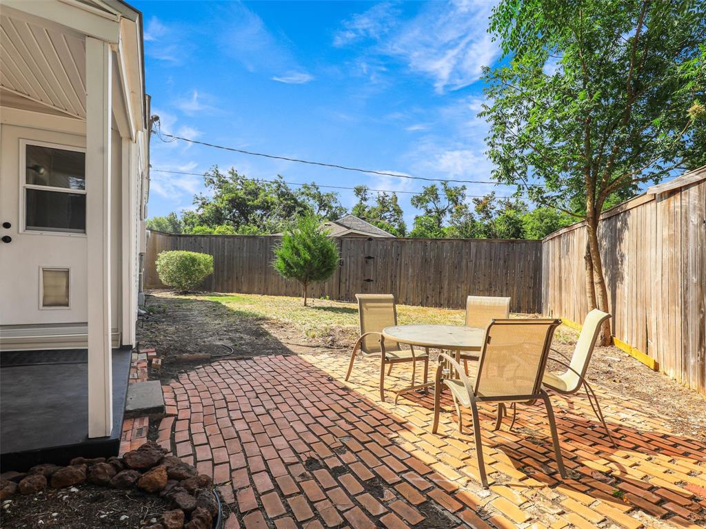 1502 Resistol Road Property Photo 32