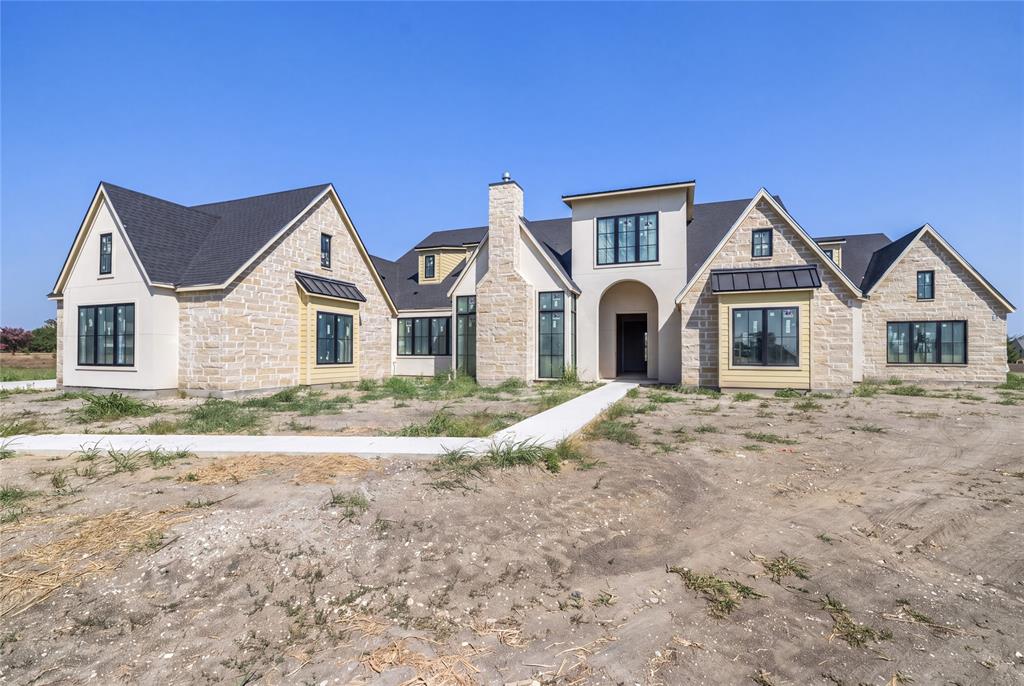 900 Healey Drive Property Photo 1
