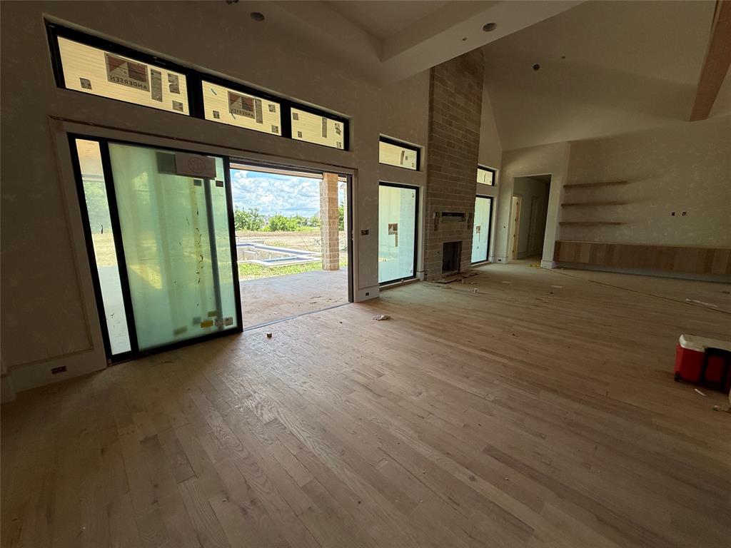900 Healey Drive Property Photo 2