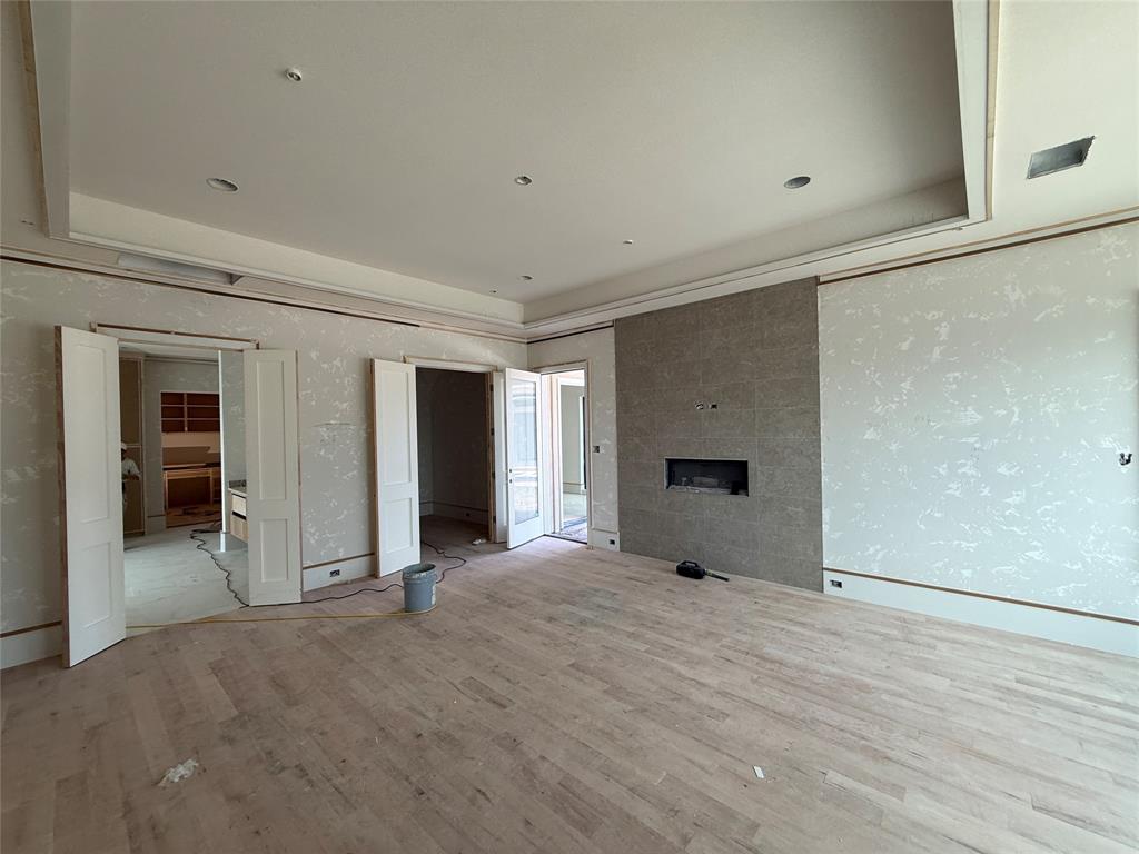 900 Healey Drive Property Photo 3