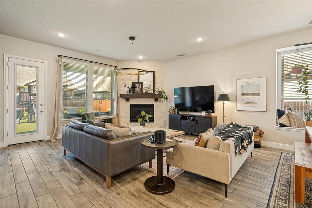 14948 Gentry Drive Property Photo 3