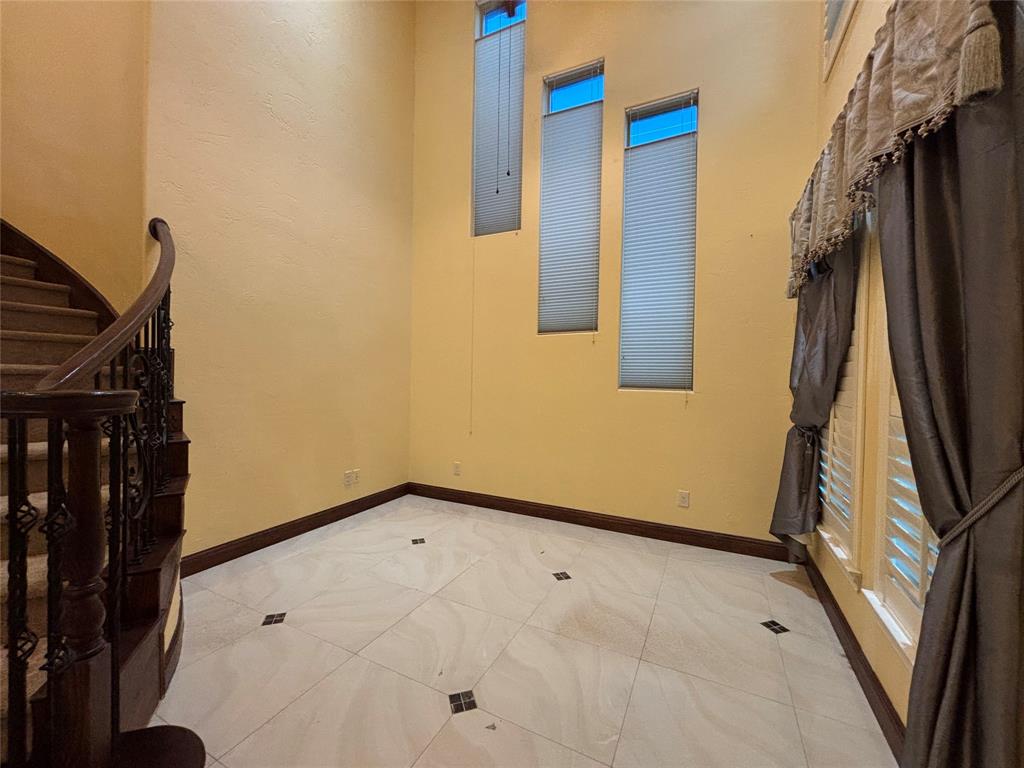 2807 Borama Drive Property Photo 4