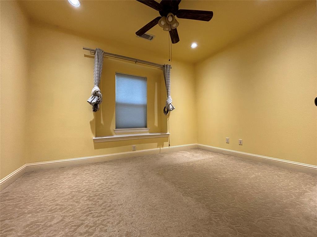 2807 Borama Drive Property Photo 32