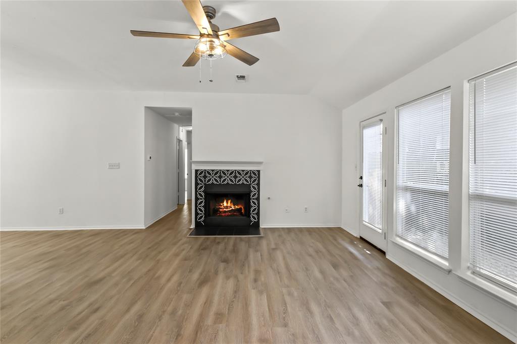 826 Savage Drive Property Photo 5