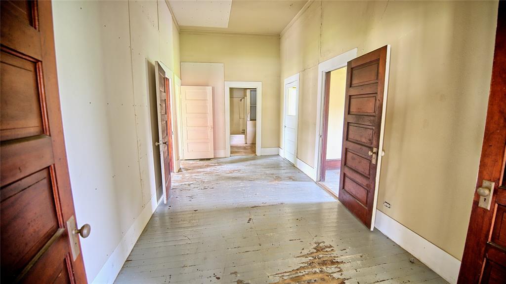 400 S Broad Street Property Photo 11