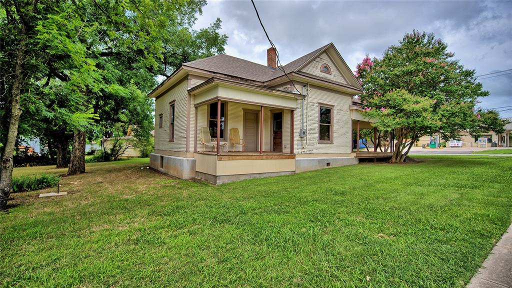 400 S Broad Street Property Photo 13