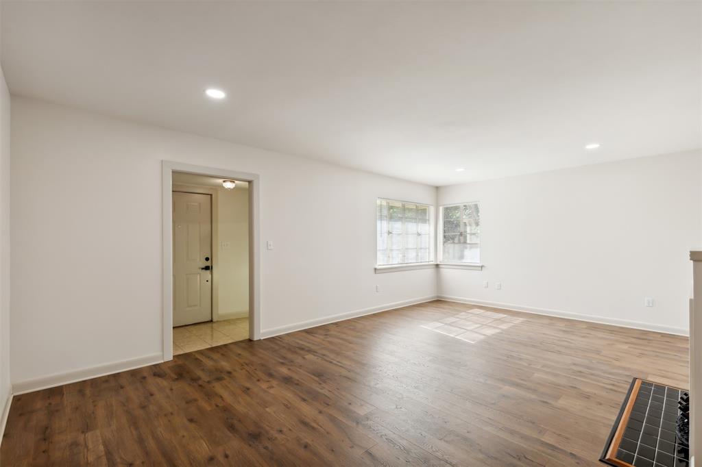 3726 Westcliff Road Property Photo 6