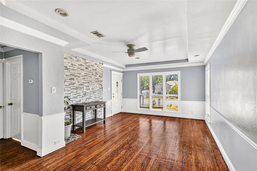 4319 Glenhaven Boulevard Property Photo 4