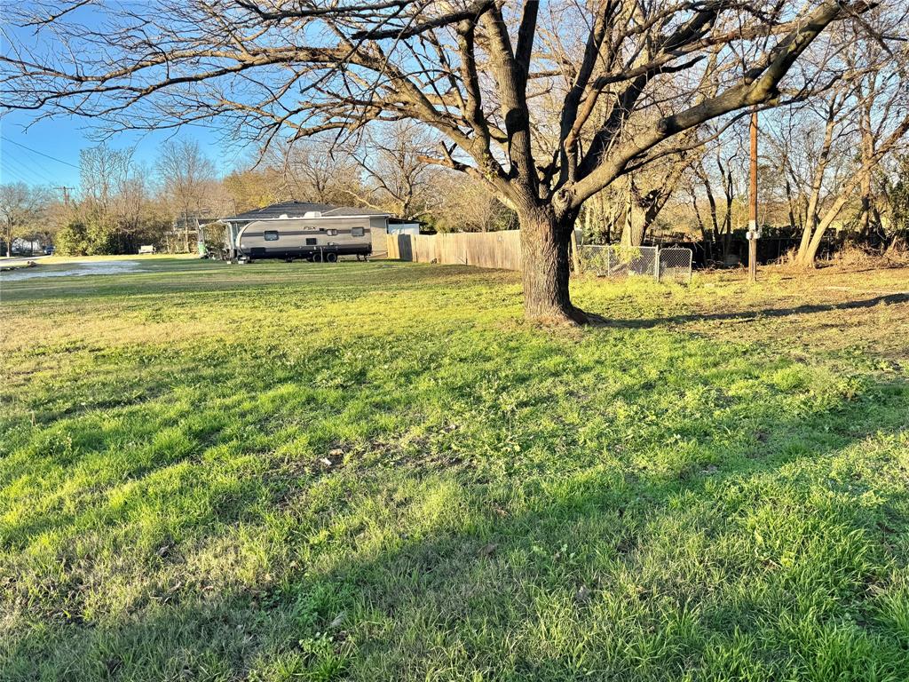 738 Cole Street Property Photo 27