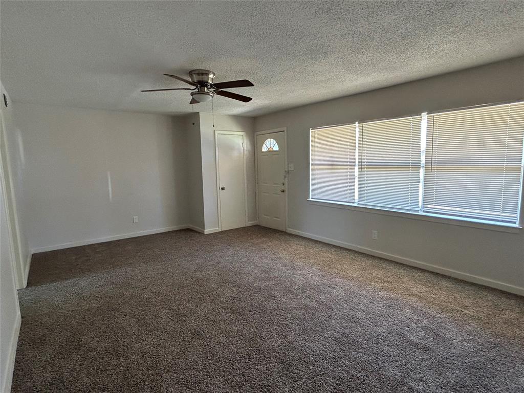 130 W Cherry Point Drive Property Photo 2