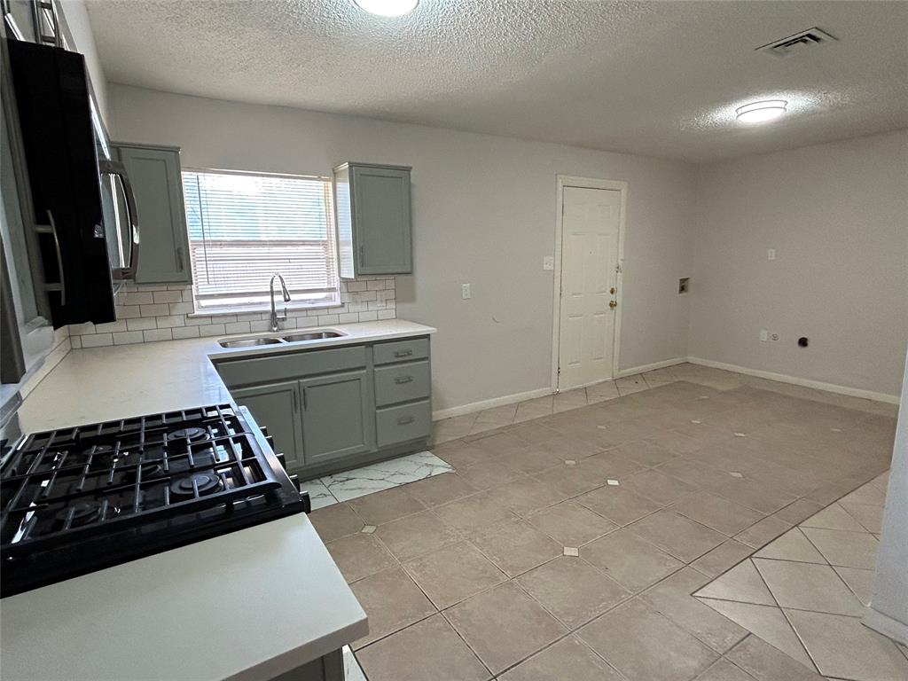 130 W Cherry Point Drive Property Photo 5