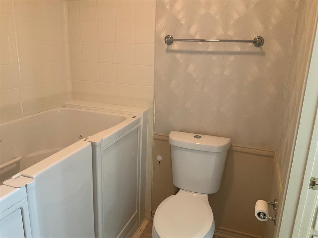 205 Northwood Boulevard Property Photo 11