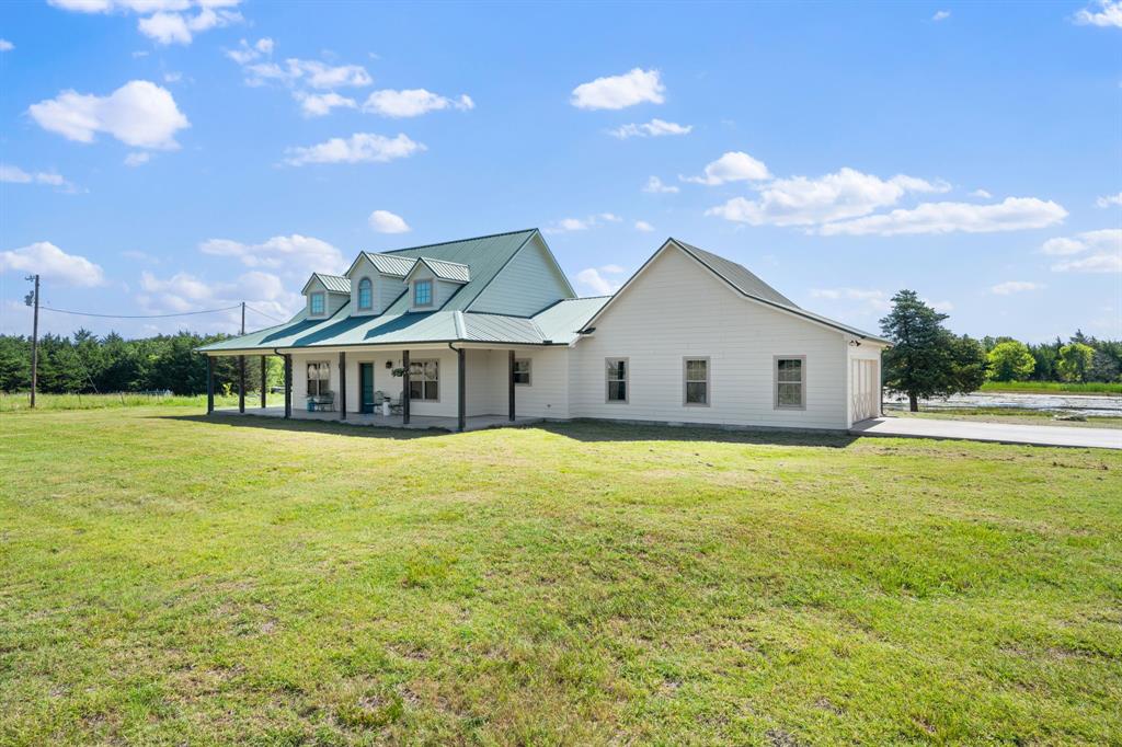 247 County Road 4519 Property Photo 2