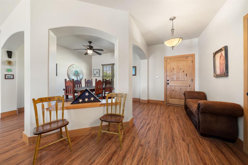 247 County Road 4519 Property Photo 8