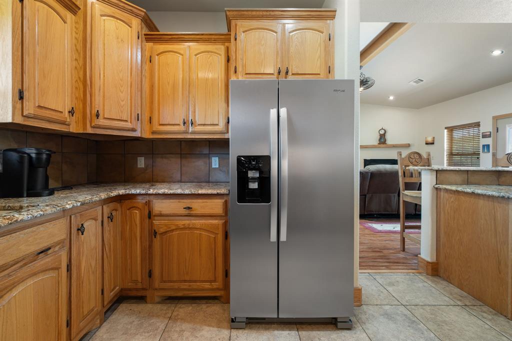247 County Road 4519 Property Photo 16