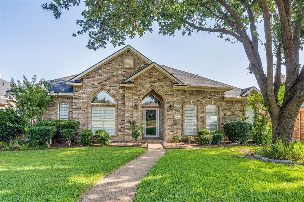 2913 Bellerive Drive Property Photo 1