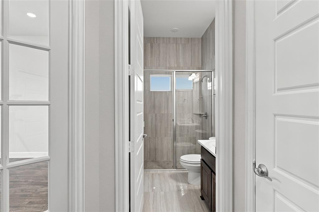 14517 Herschel Street Property Photo 8