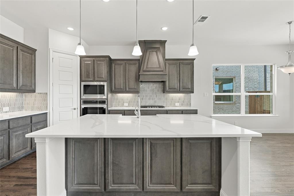 14517 Herschel Street Property Photo 13