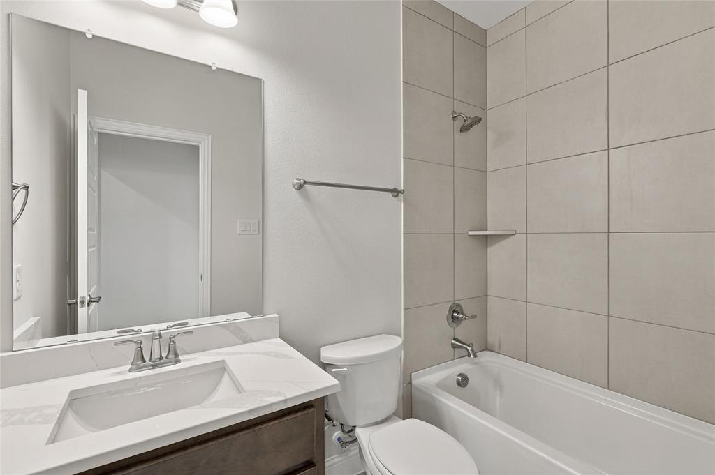 14517 Herschel Street Property Photo 29