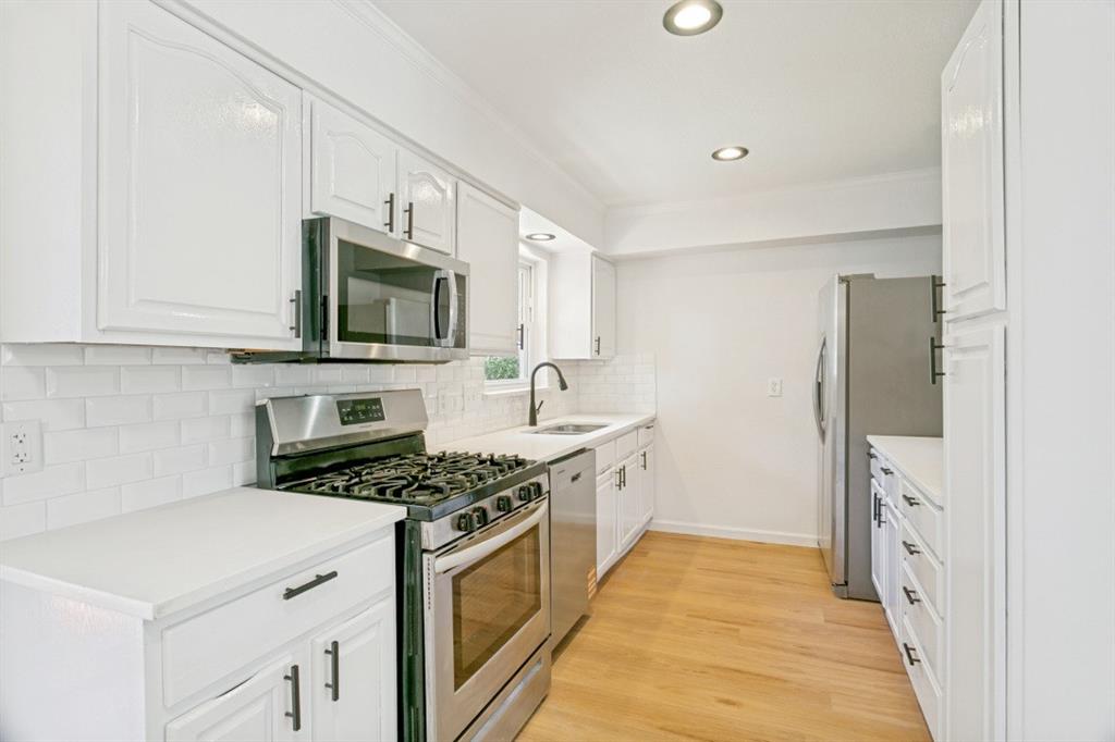 748 Oak Drive Property Photo 3