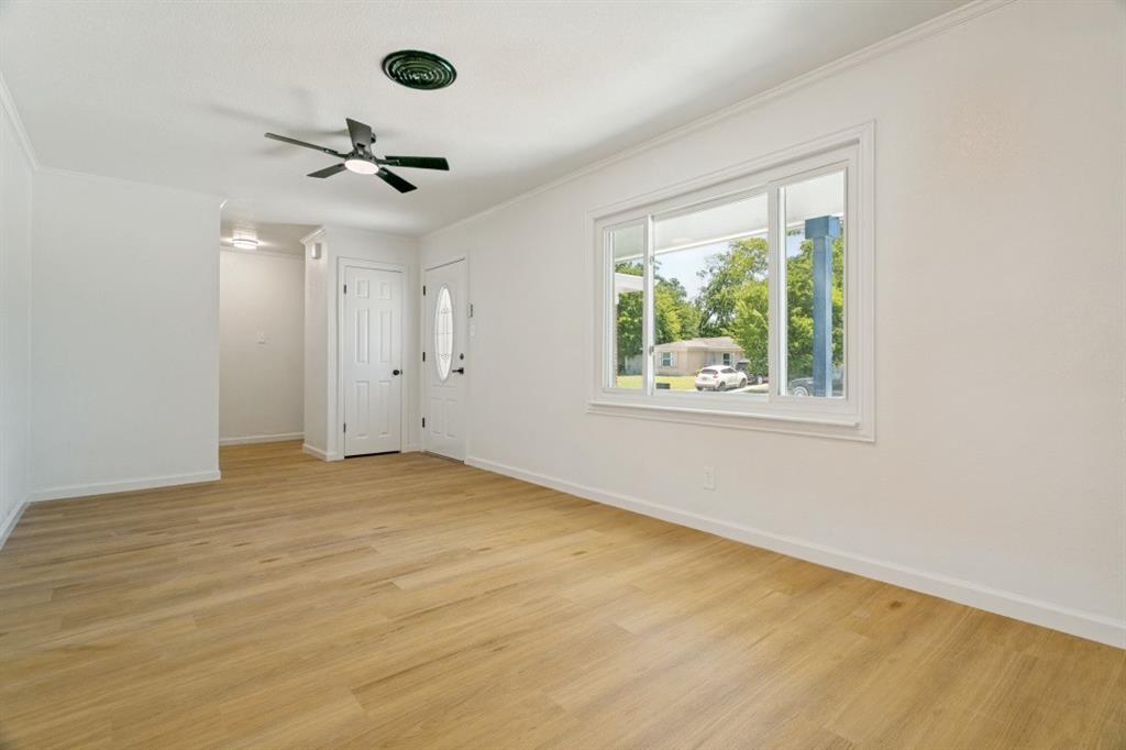 748 Oak Drive Property Photo 5