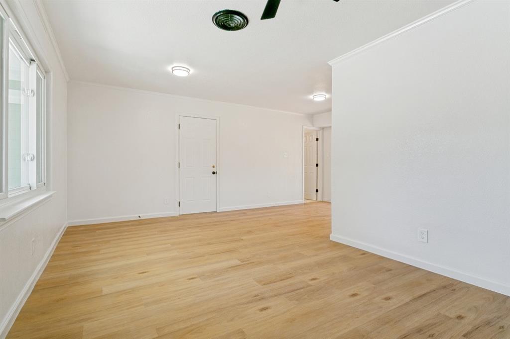 748 Oak Drive Property Photo 6