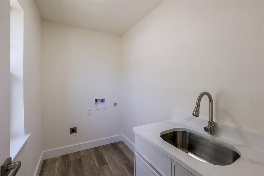 5610 Enchanted Lane Property Photo 19