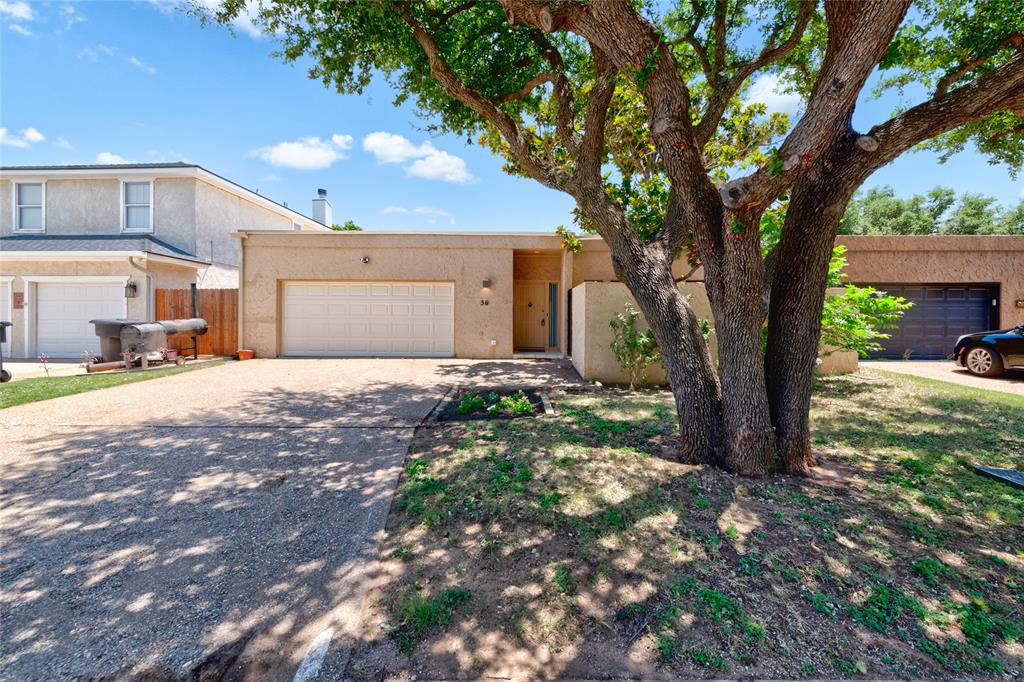 56 Tamarisk Circle Property Photo 1