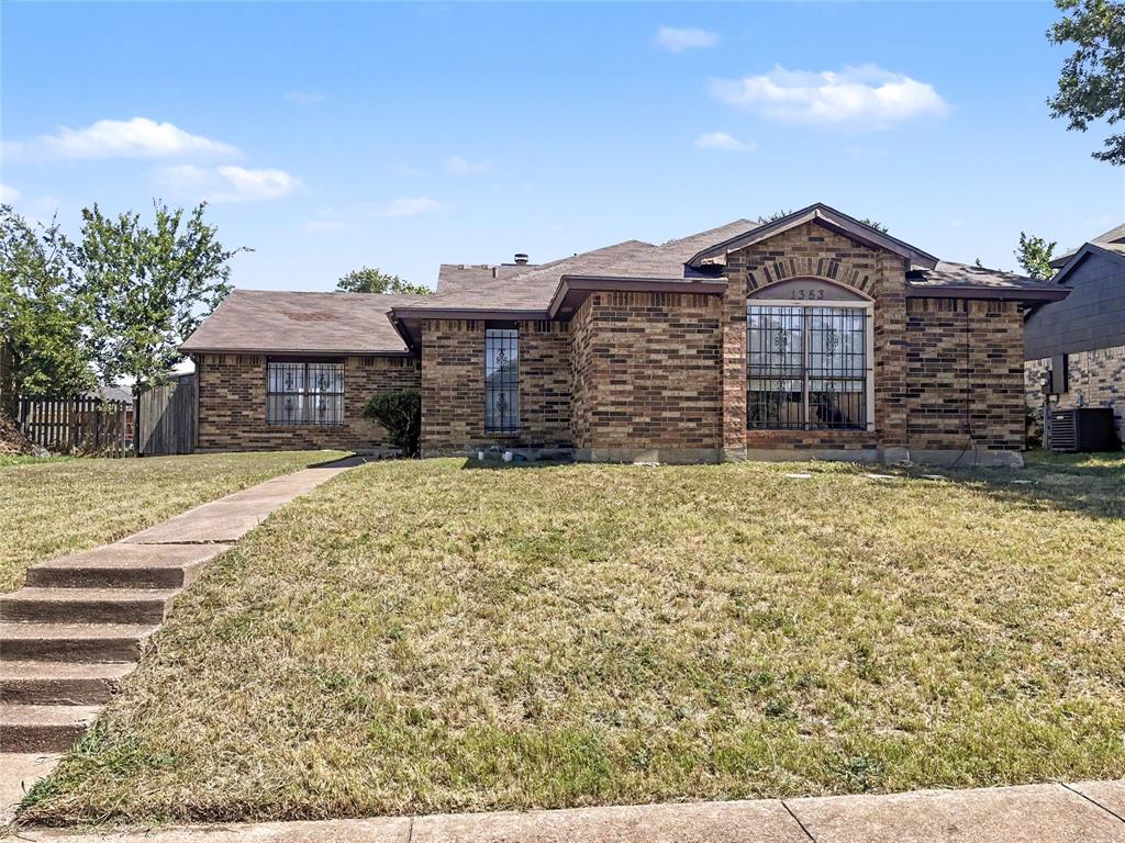 1353 Southridge Drive Property Photo 1