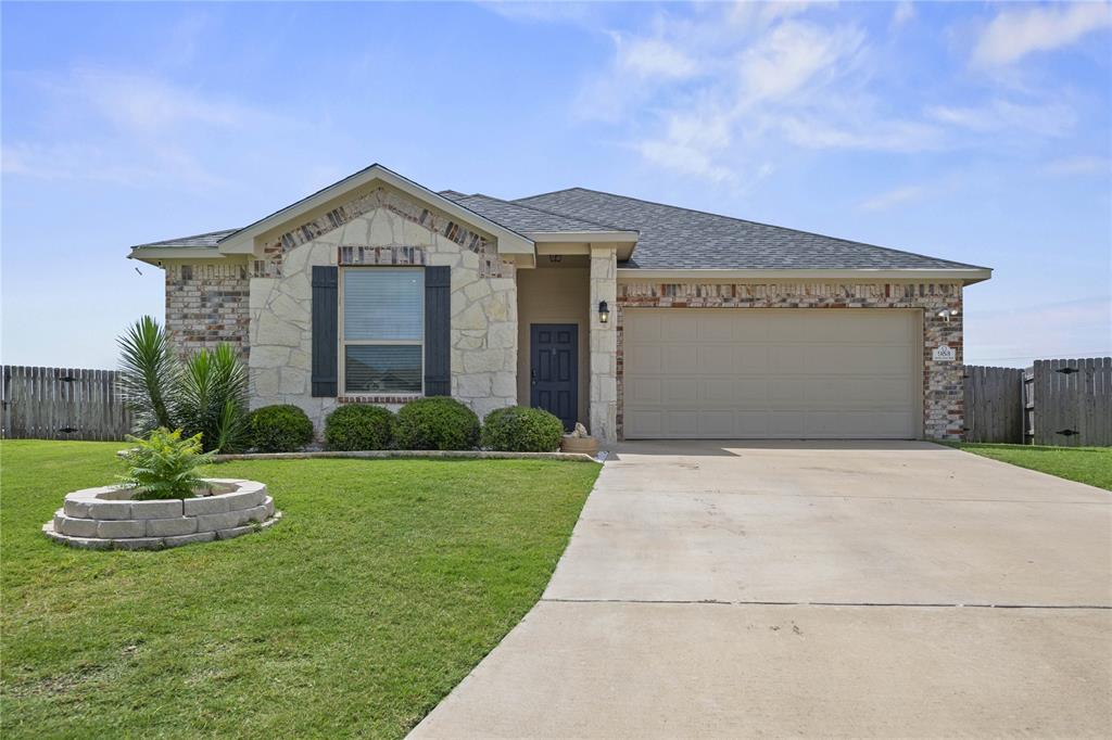 953 Aurora Grove Bend Property Photo 1